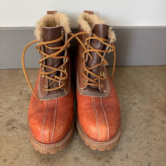 Woodn’ Stream Lined Boots Size 9.5W